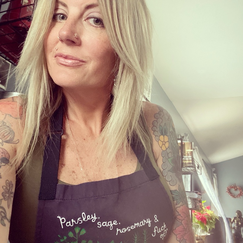 Meet your Posher, Joni